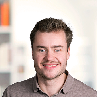 Nachhilfelehrer Bradley Kullmann
