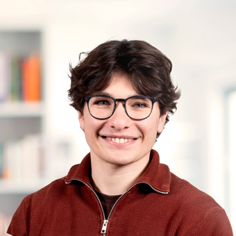 Nachhilfelehrer Ricardo Alvarez
