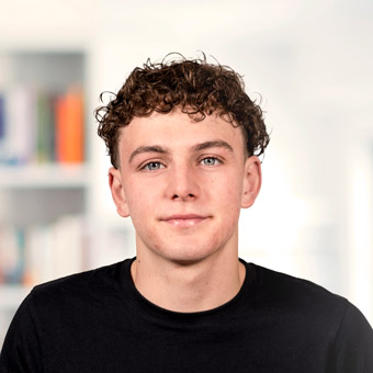 Nachhilfelehrer Bastian Teuscher
